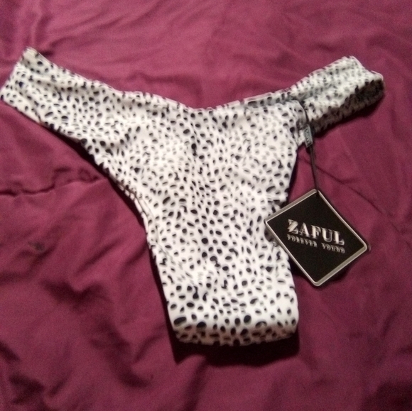 Zaful NWT ladies bikini bottom bathing suit. Size small. - Picture 1 of 6